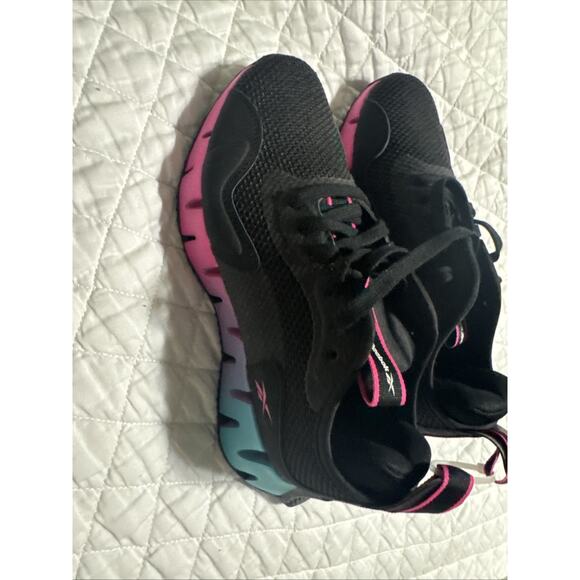 Woman reebok shoes size 6 rainbows color) - Picture 1 of 8